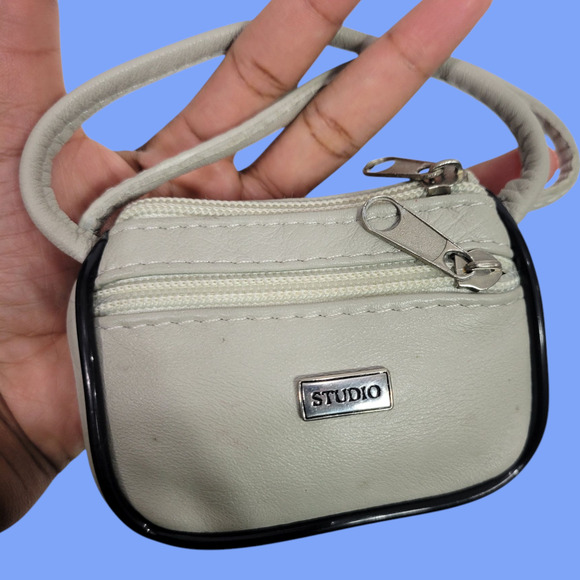 Vintage Studio Tiny Leather Bag Taupe Beige Coin Purse Pouch Change Handles Mini - Picture 1 of 16